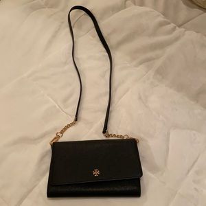 Tory Burch small purse. Excellent condition.
